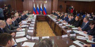 Председатель Правительства РФ Дмитрий Медведев провел в Ингушетии выездное заседание правительственной комиссии.