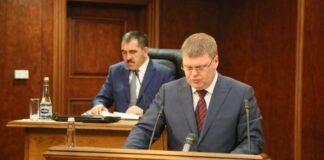 Ю.Муравьев выступил в Парламенте с Отчетом о работе МВД по Ингушетии за 2016 год