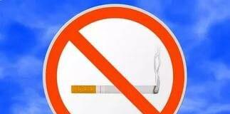 Депутаты Госдумы предлагают запретить курение в подъездах