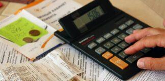 Получателям льгот на оплату ЖКУ необходимо обратиться в отделы субсидий