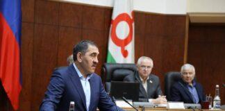 Джамбулат Оздоев принял участие в торжественном заседании, посвященном 25-летию принятия Конституции Республики Ингушетия и образования Народного Собрания Республики Ингушетия