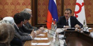 Ю.Евкуров встретился с родителями ингушских студентов, задержанных в Египте