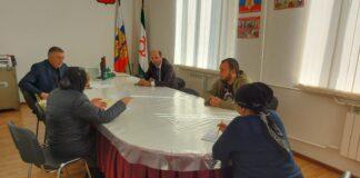 Уполномоченный по правам человека в Республике Ингушетия Ибрагим Цечоев и глава администрации Джейрахского района Республики Ингушетия Ахмед Льянов провели совместный прием граждан