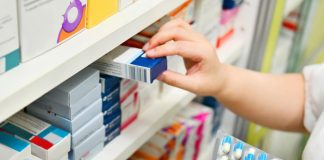 Участковые больницы смогут продавать лекарства в сельской местности