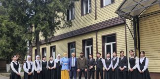 Сотрудники Аппарата Уполномоченного по правам человека в Ингушетии провели открытый урок для школьников, посвященный экологическому правосознанию