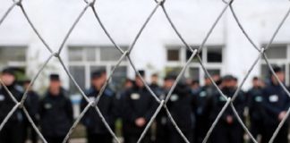 Матери осужденного оказана помощь в переводе сына в исправительное учреждение ближе к месту жительства семьи